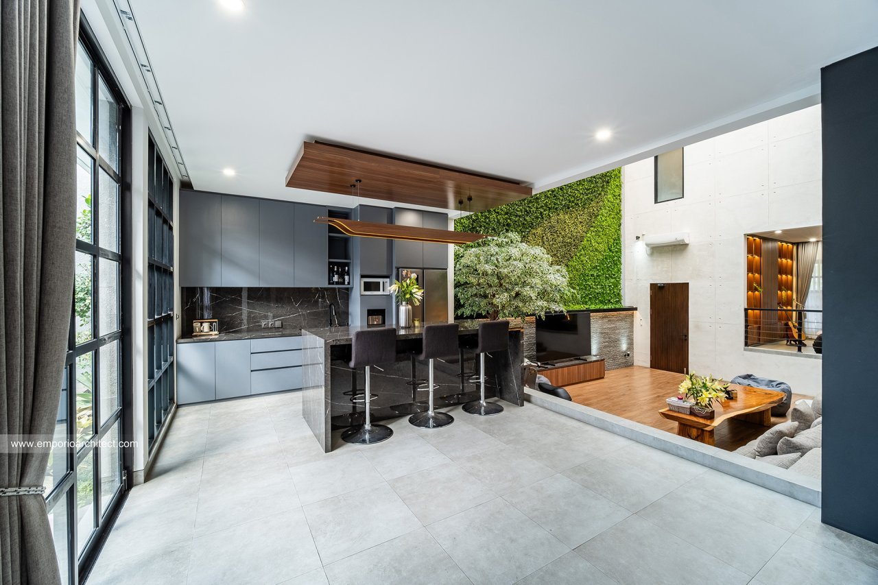 Rumah Ibu DYV di Bali 12