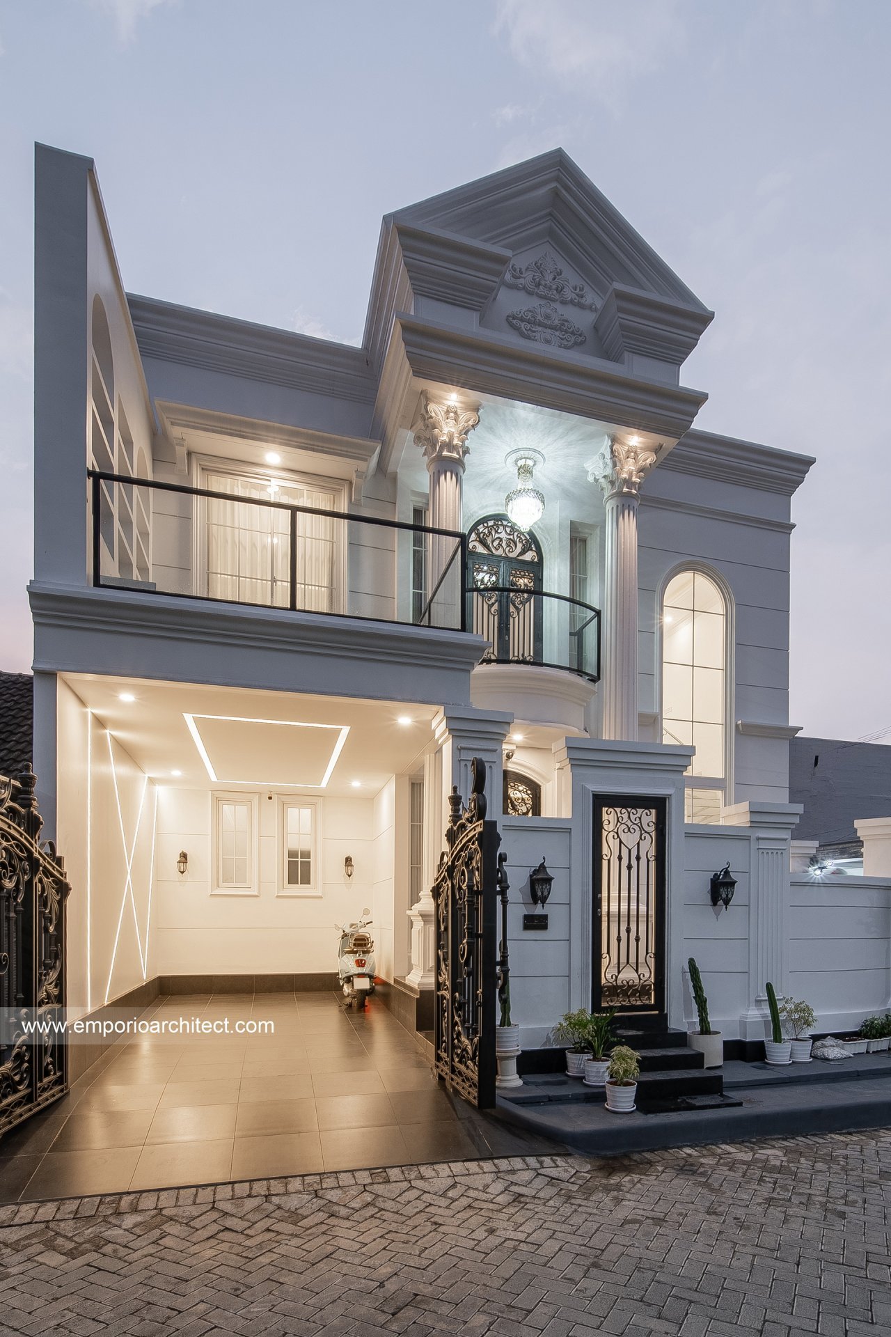 Rumah Ibu RK di Surabaya 5