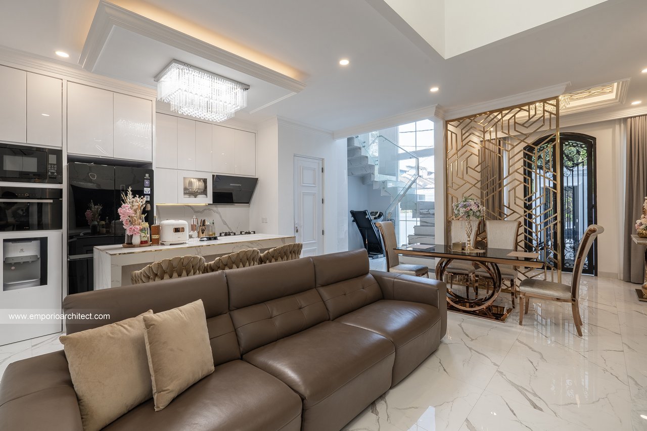 Rumah Ibu RK di Surabaya 10