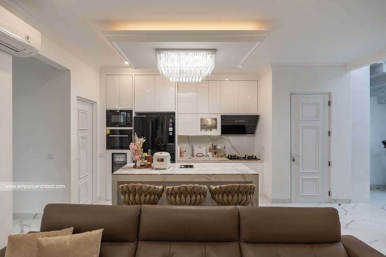 Rumah Ibu RK di Surabaya 11