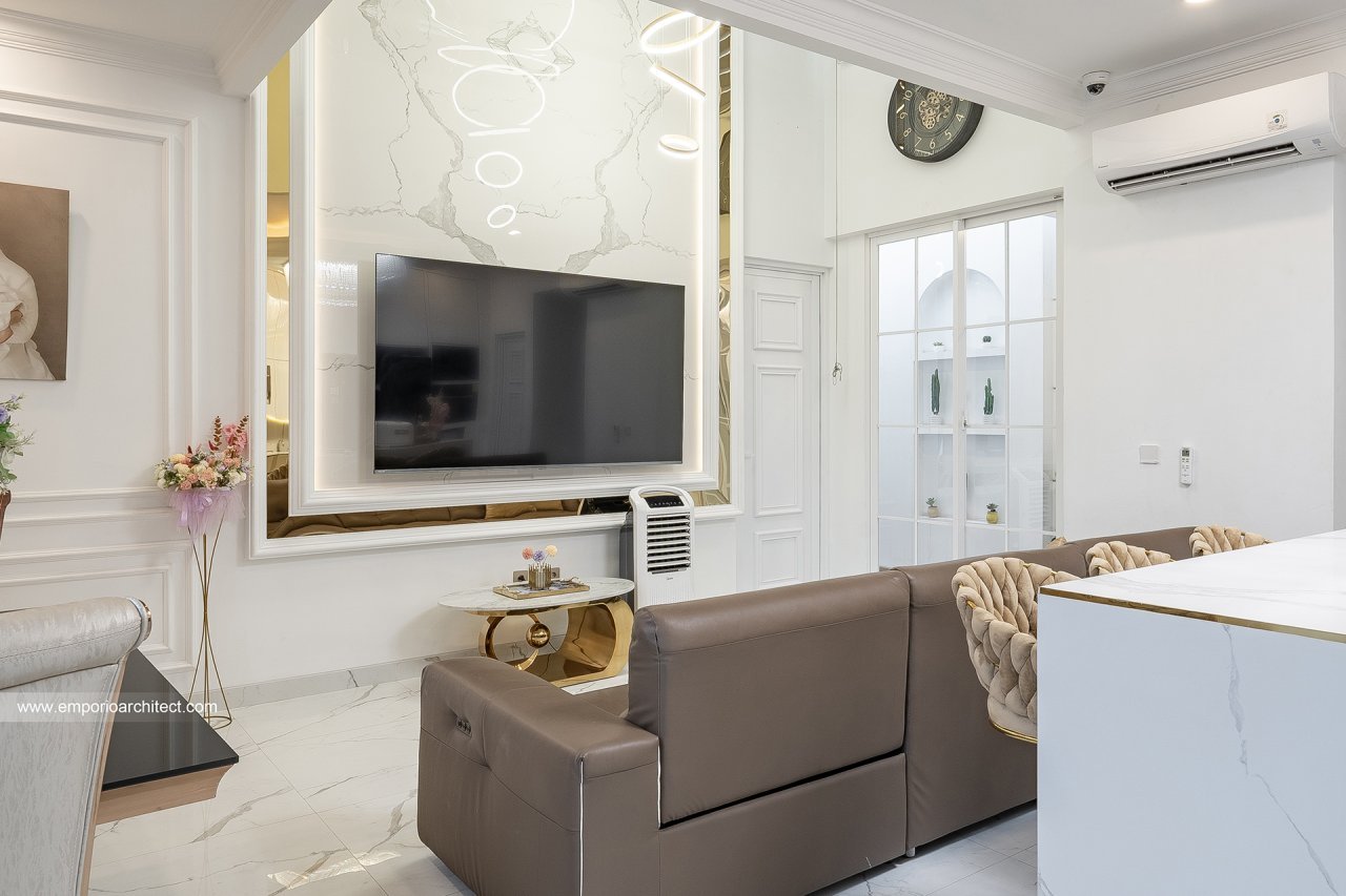 Rumah Ibu RK di Surabaya 20