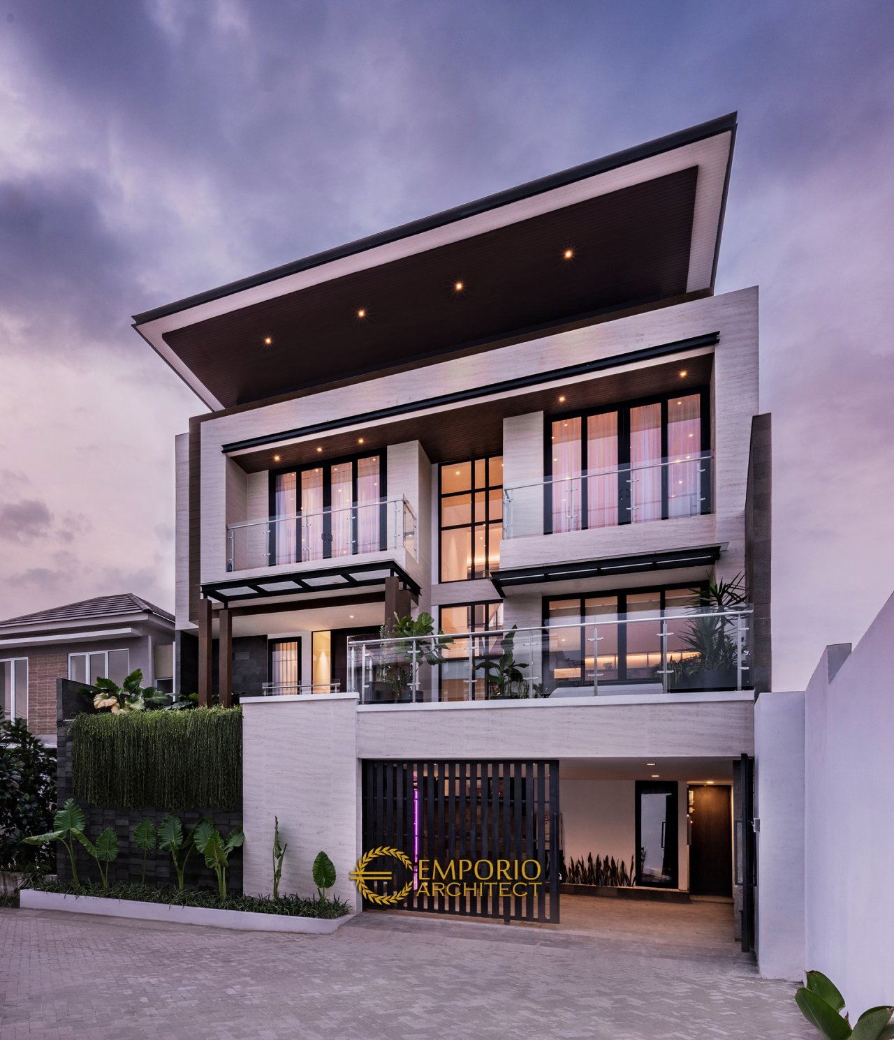 Rumah Ibu SNN di Depok, Jawa Barat 3