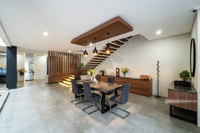 Rumah Ibu DYV di Bali 13