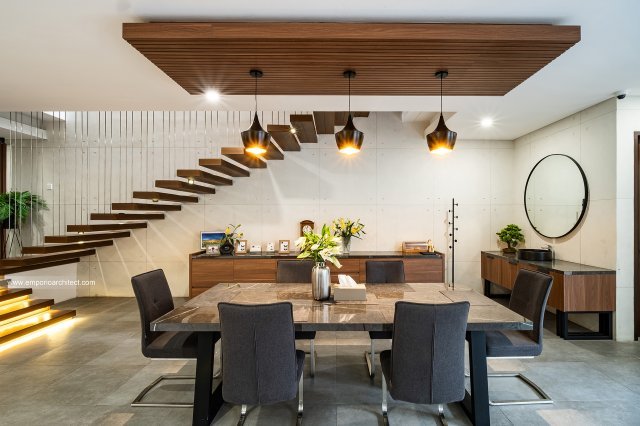 Rumah Ibu DYV di Bali 15