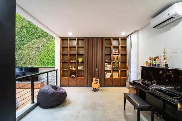 Rumah Ibu DYV di Bali 22