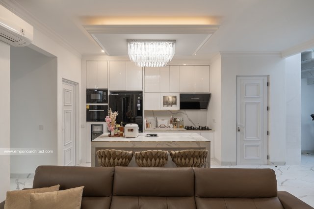 Rumah Ibu RK di Surabaya 11